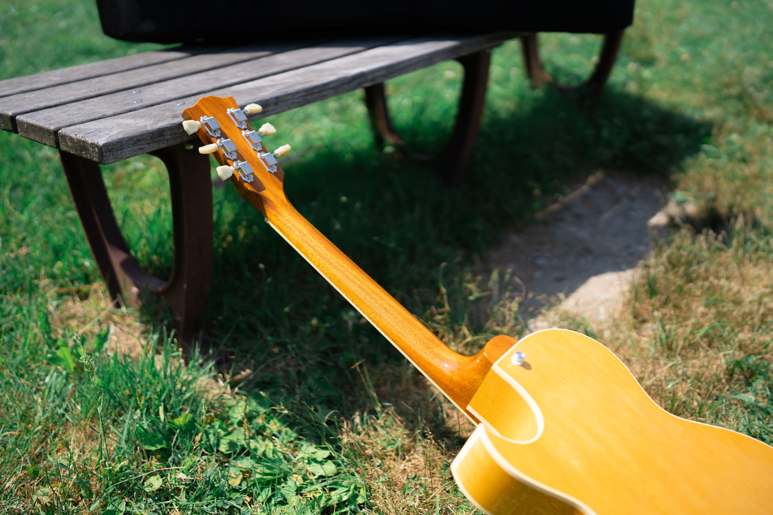 本格的ミニフルアコ / Archtop Tribute AT105 Jr. | 楽器・機材